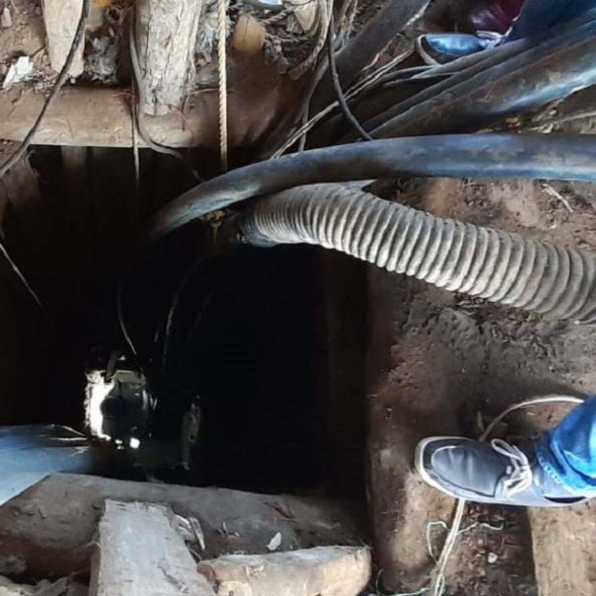 Faltan 5 metros de agua por evacuar en la mina de Neira