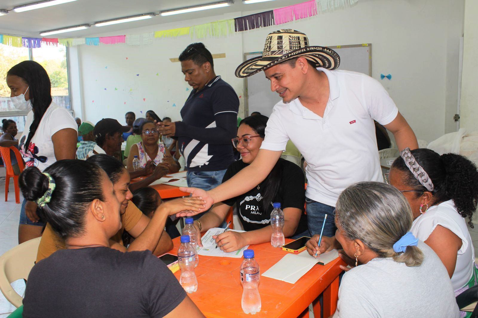 Miguel Samir Barrios, entre los cinco mejores alcaldes de municipios menores de Bolívar