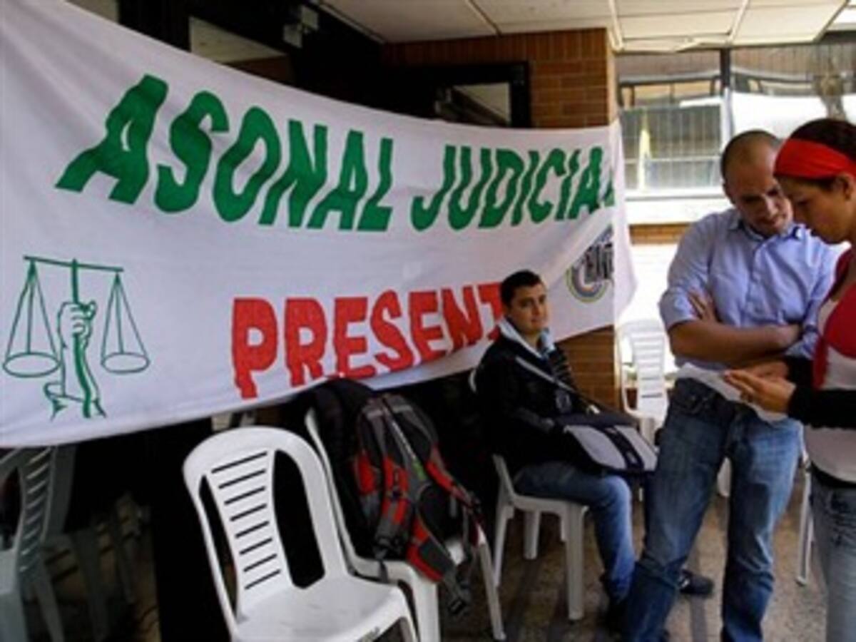 Inicia el paro judicial indefinido
