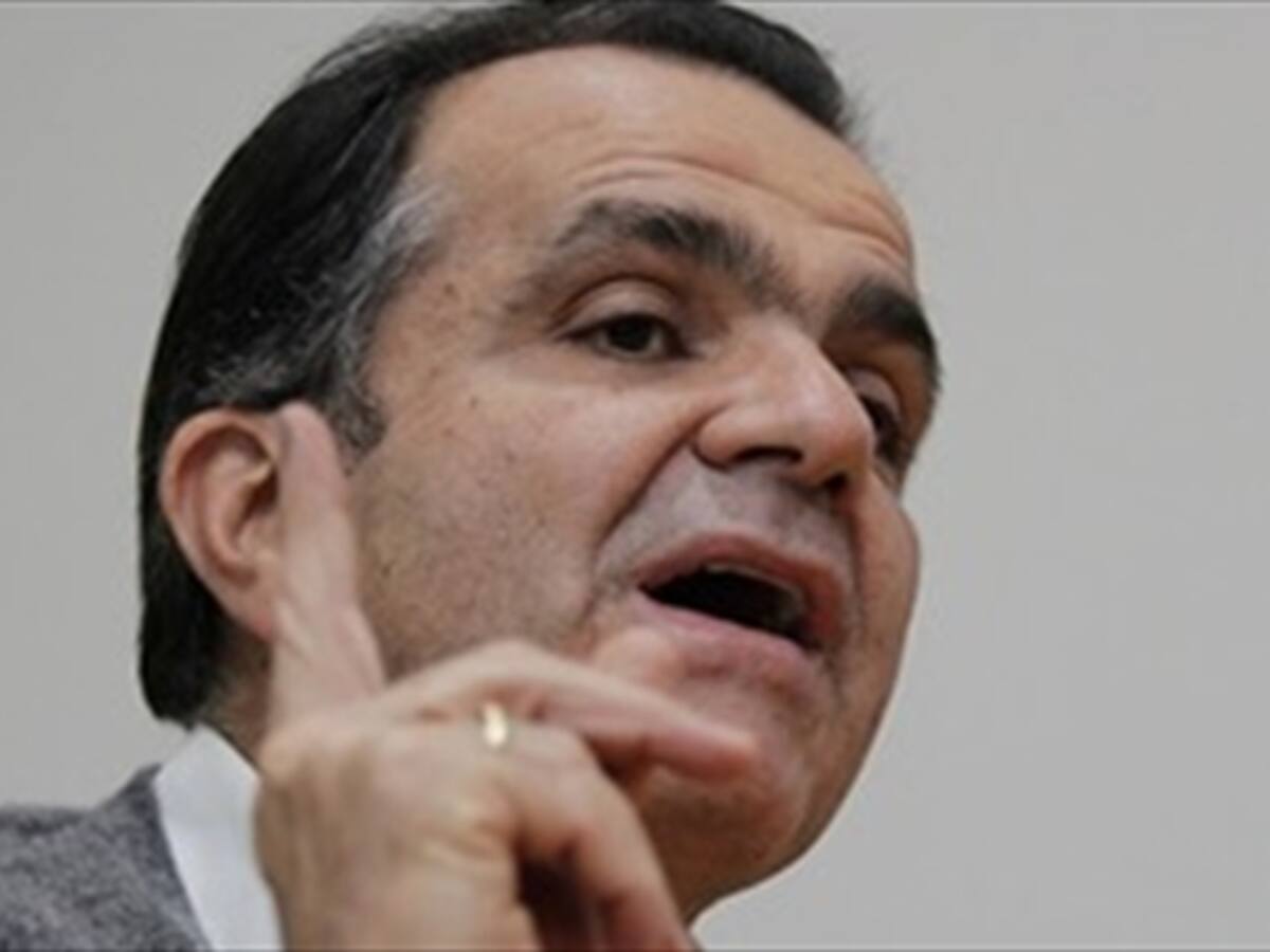 Uribismo le dice no a la comisión asesora de paz del gobierno