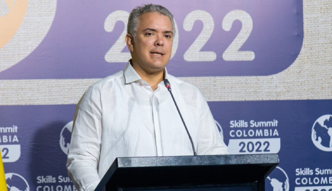 Según el mandatario el gas también triplicaría su valor