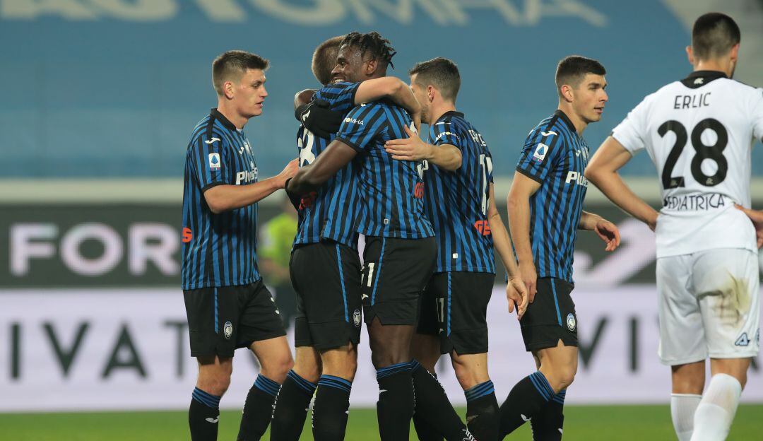 Gol de Muriel y asistencia de Duván Zapata en nueva victoria de Atalanta