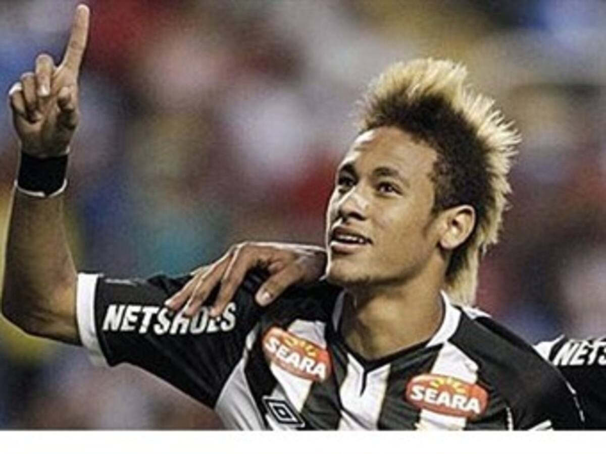 Neymar no descarta renovar con el Santos en 2014 y seguir en Brasil