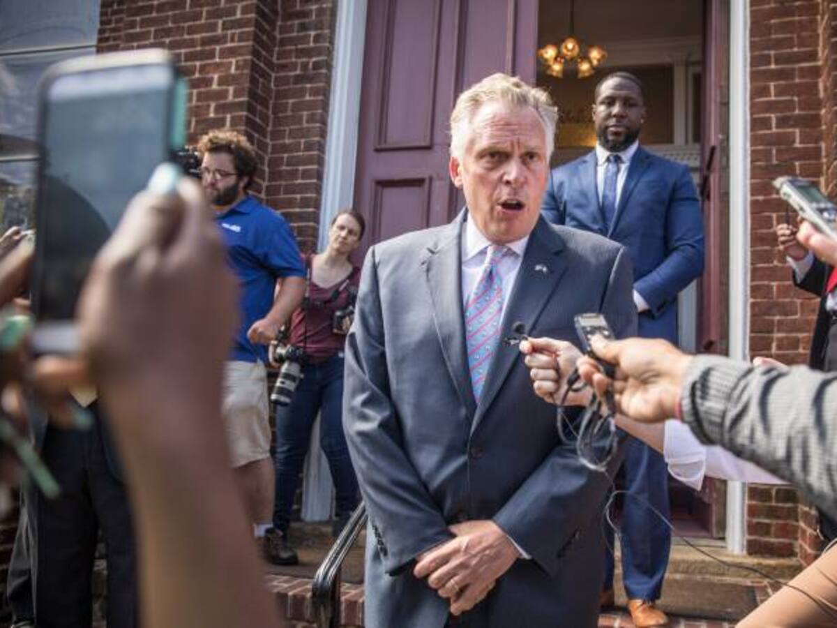 Mensajes de tolerancia y cuestionamientos a Trump tras movilizaciones de supremacistas blancos en Charlottesville