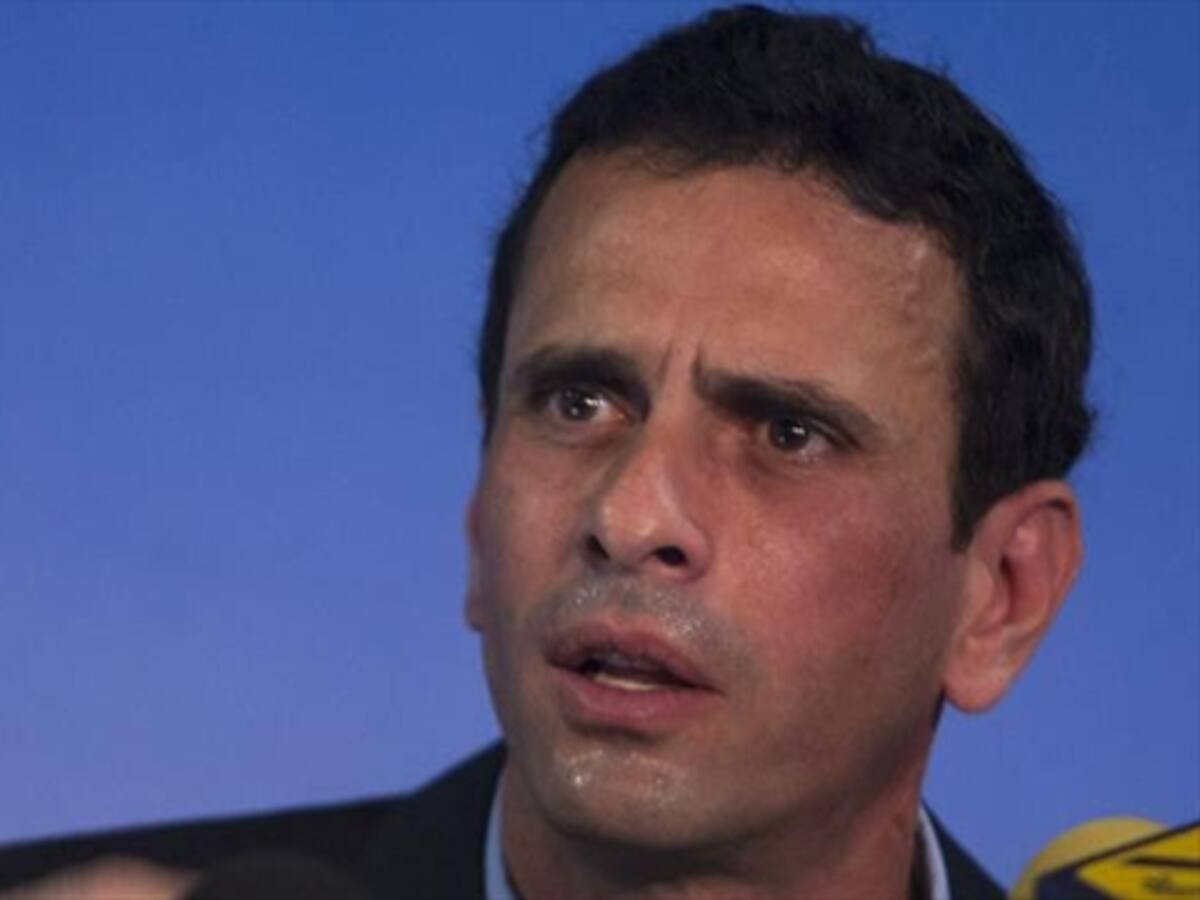 Venezuela urge un cambio pero por vías constitucionales: Henrique Capriles