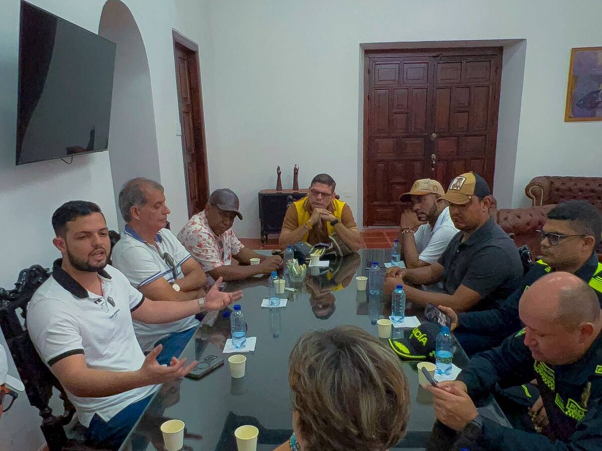 Fin de las protestas: Alcaldía de Cartagena y cocheros acuerdan transición a coches eléctricos