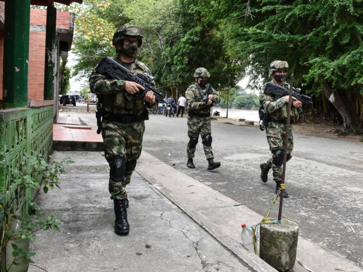 Fuerzas militares venezolanas estarían saqueando pueblos fronterizos