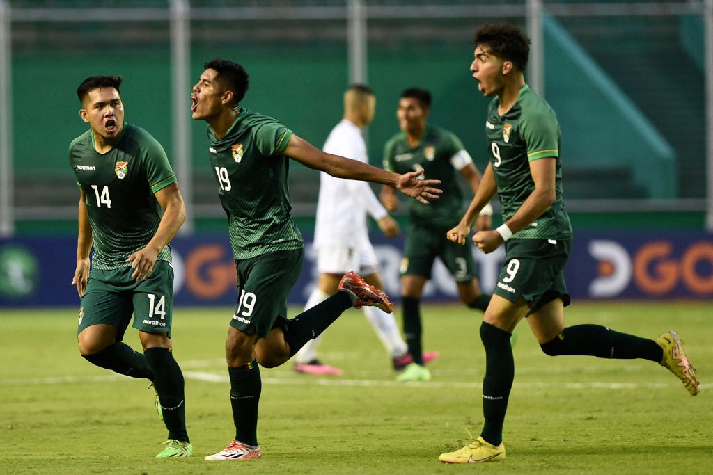 Fernando Nava celebra el gol con el que Bolivia venció a Venezuela por el Grupo B de la fase de grupos del Sudamericano Sub-20 (Photo by JOAQUIN SARMIENTO / AFP) (Photo by JOAQUIN SARMIENTO/AFP via Getty Images)