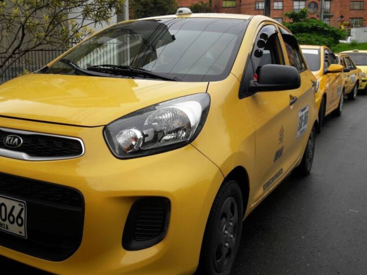 ¿Qué opina de la medida de levantar pico y placa para taxistas en Armenia?