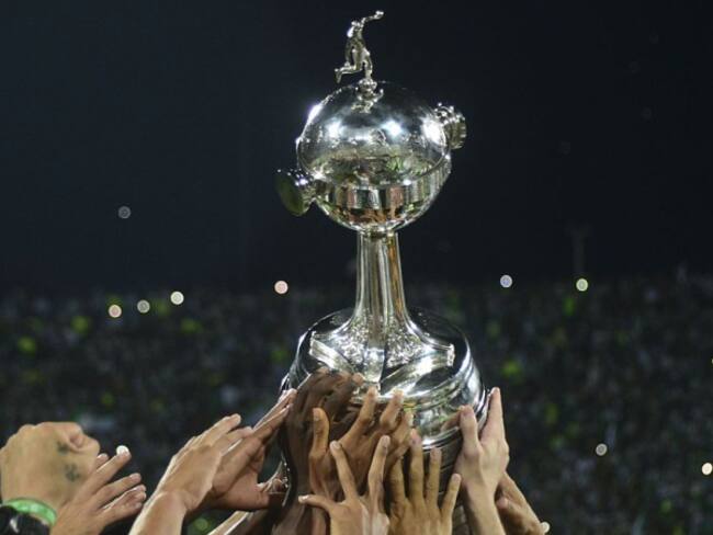 Final única de Libertadores se jugará en Santiago y de Sudamericana en Lima
