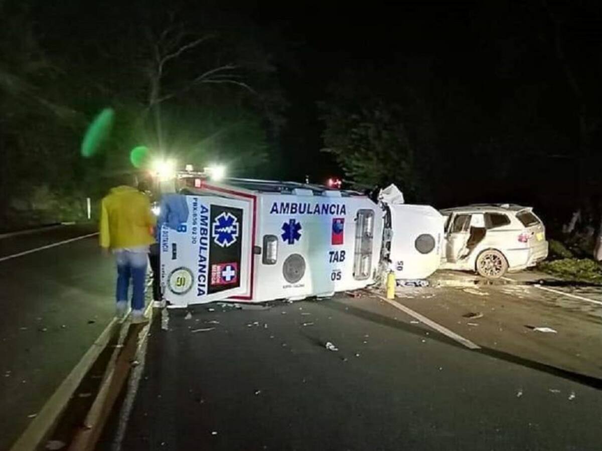 En accidente en la vía Manizales - Medellín, murió conductor de ambulancia