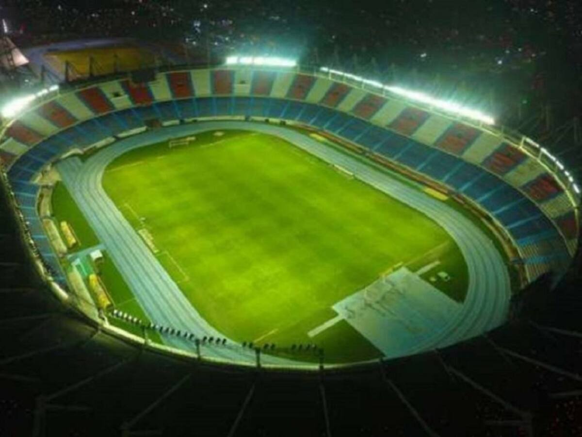 A las 3:00 de la tarde se abren las puertas del Metropolitano