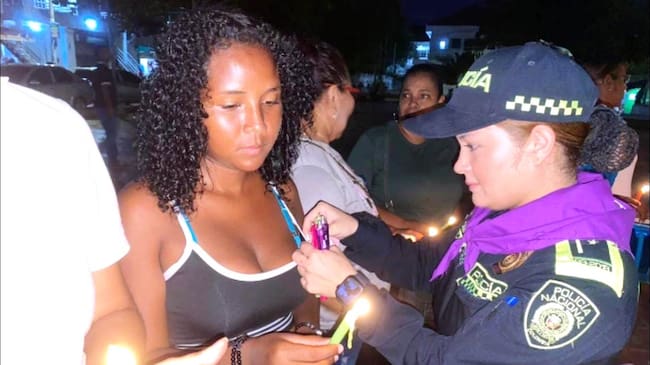 Policía de Bolívar honra a las víctimas de desaparición forzada