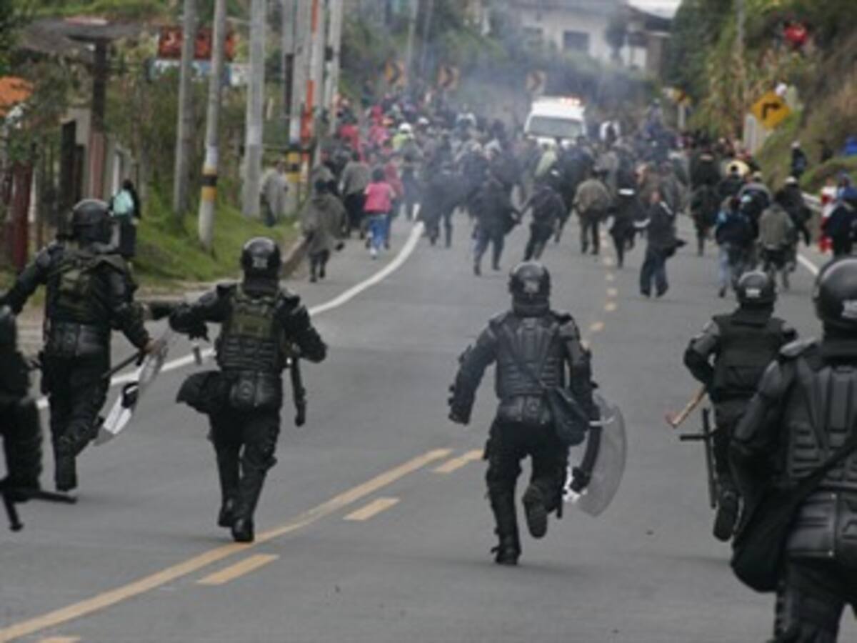 Videos en Youtube muestran excesos de la Policía