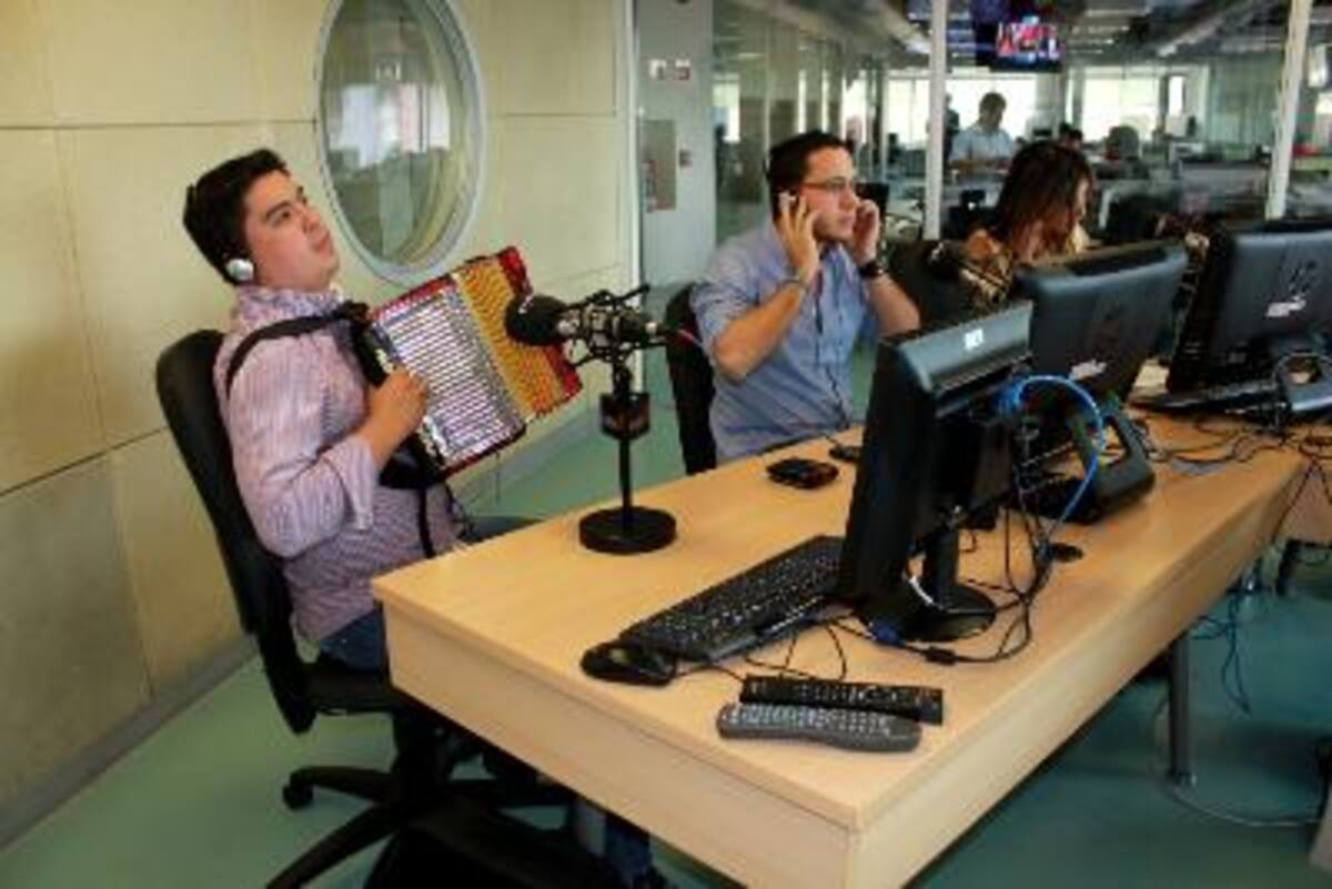 Invitados musicales en el programa La Ventana del 25 de marzo.