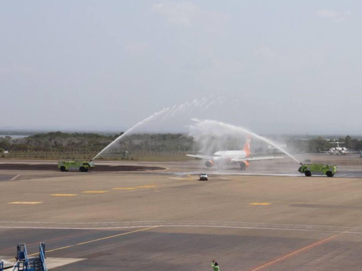 Primer vuelo de Ultra Air aterrizó en Cartagena