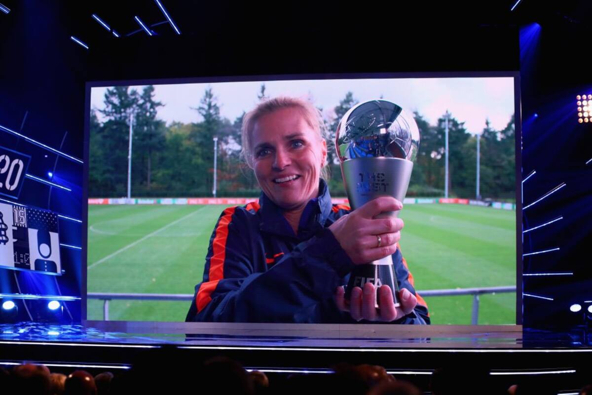 Sarina Wiegman técnica de la Seleccion Holandesa , mejor entrenadora. 