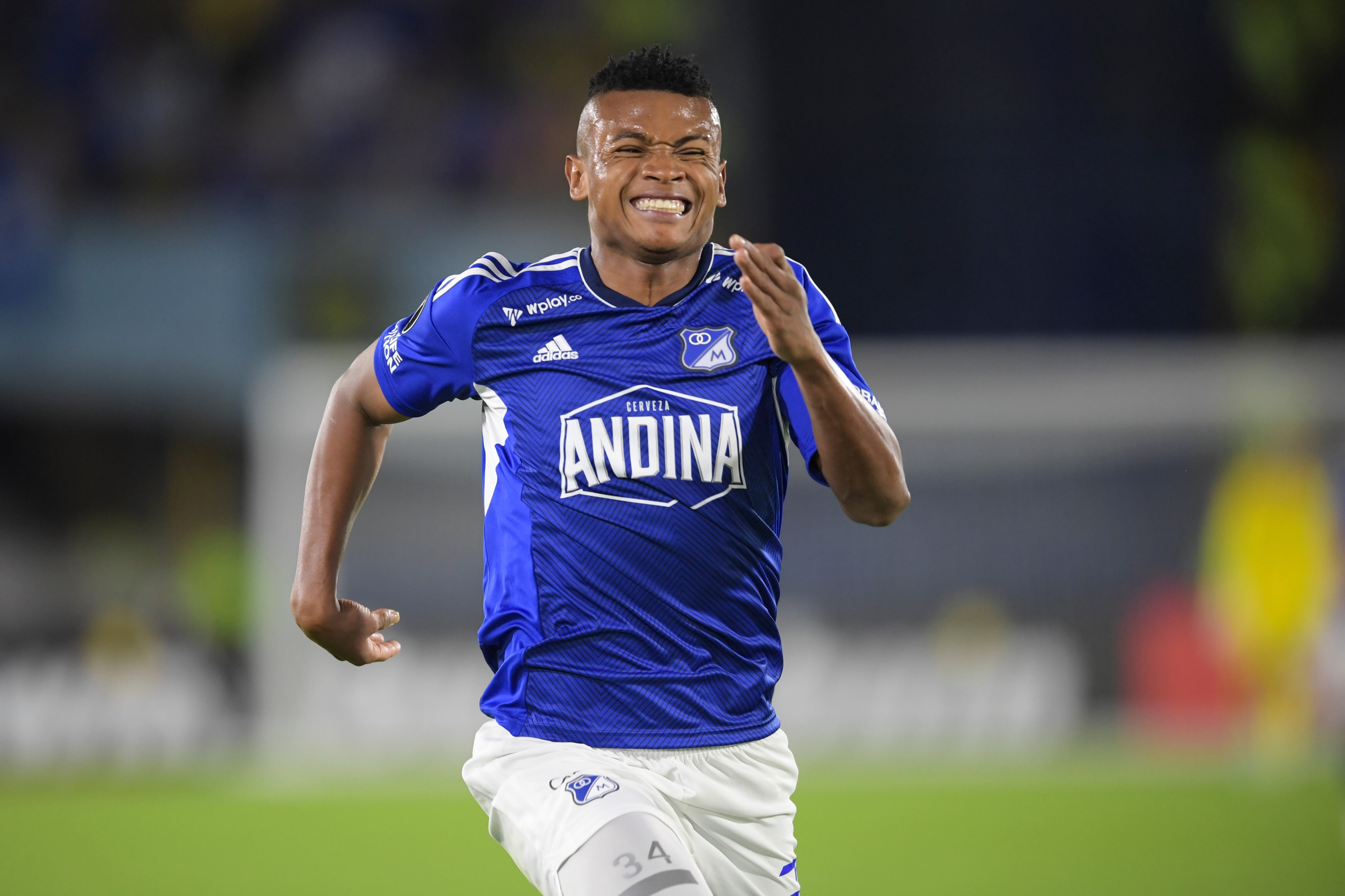 Óscar Cortes, volante de Millonarios. (Photo by Daniel Munoz/VIEWpress)