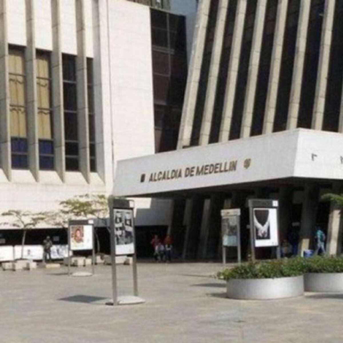 Alcaldía busca crear prima distrital para más de 4 mil empleados públicos