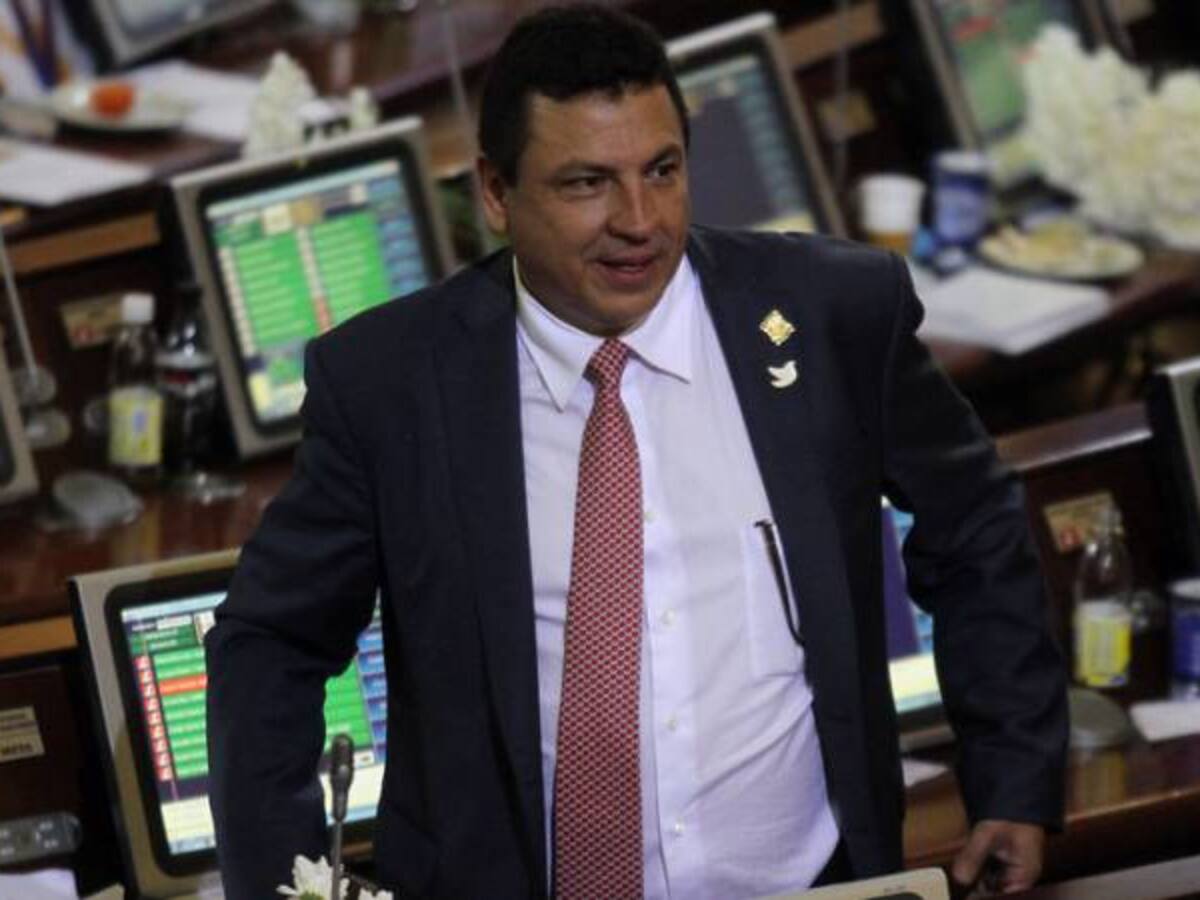 Cámara suspenderá sesiones dos semana para impulsar el plebiscito