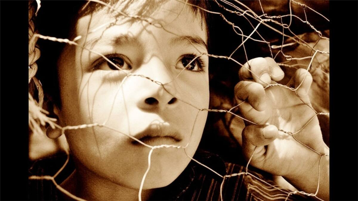 Uno de los temas del mes de abril fue "Hielo". Esta foto de Néstor Flórez corresponde al páramo de Santurbán, en el norte de Santander, Colombia.  “El agua llega a su punto de congelación para cristalizar una planta”.