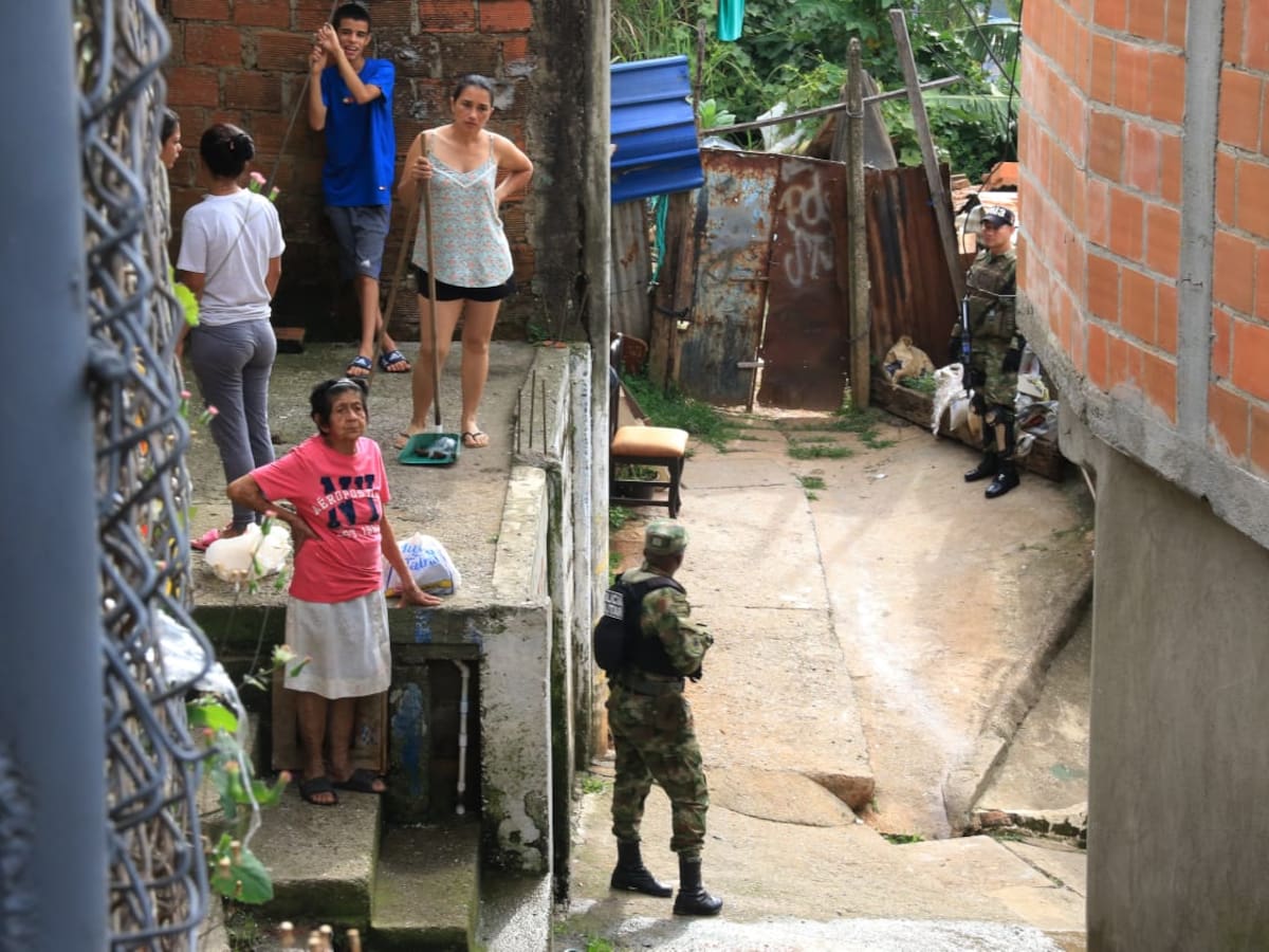 Recompensa de $100 millones por autores de masacre en Brisas de Mayo