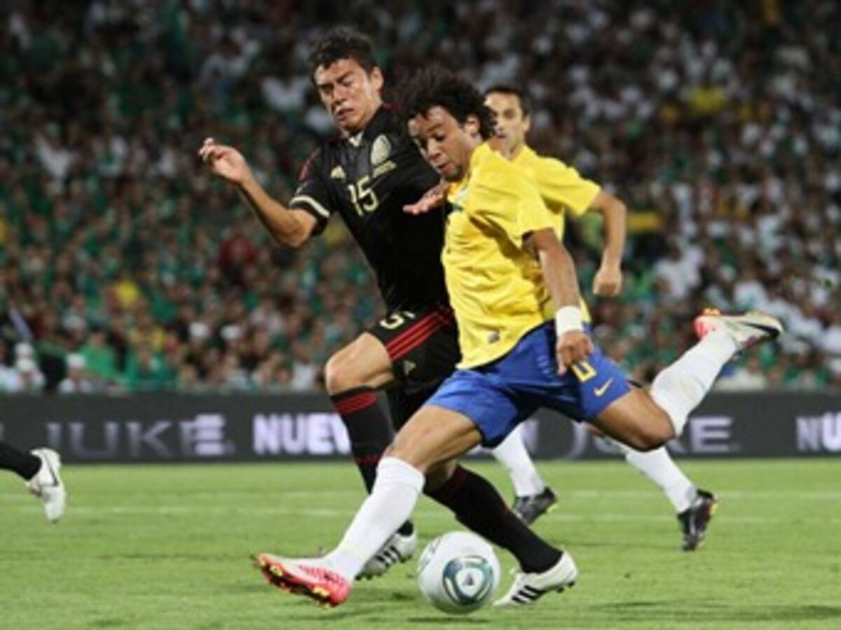 La selección de Brasil superó a México en partido amistoso