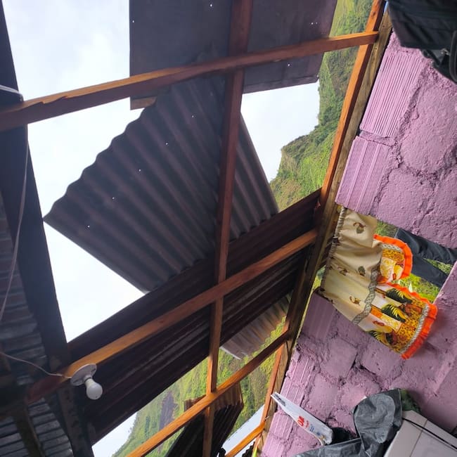 Casas destechadas por un vendaval