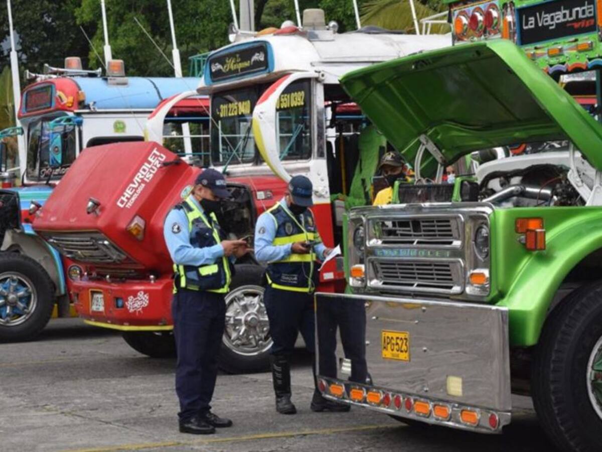 Prohíben el uso de las cornetas de las chivas rumberas en Ibagué