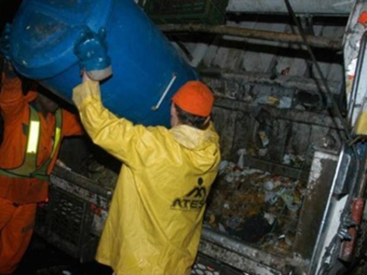 Tres meses más tardará la baja en tarifas de aseo en Bogotá