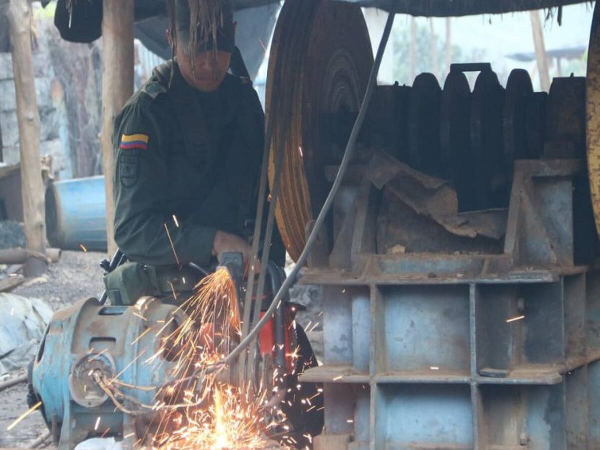 16 entables mineros intervenidos y 18 motores destruidos en El Alacrán