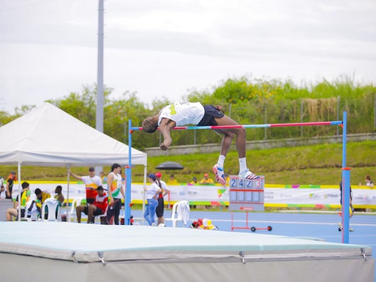 El atletismo en su tercer día de competencia entregó medalla de Bronce a Bolívar