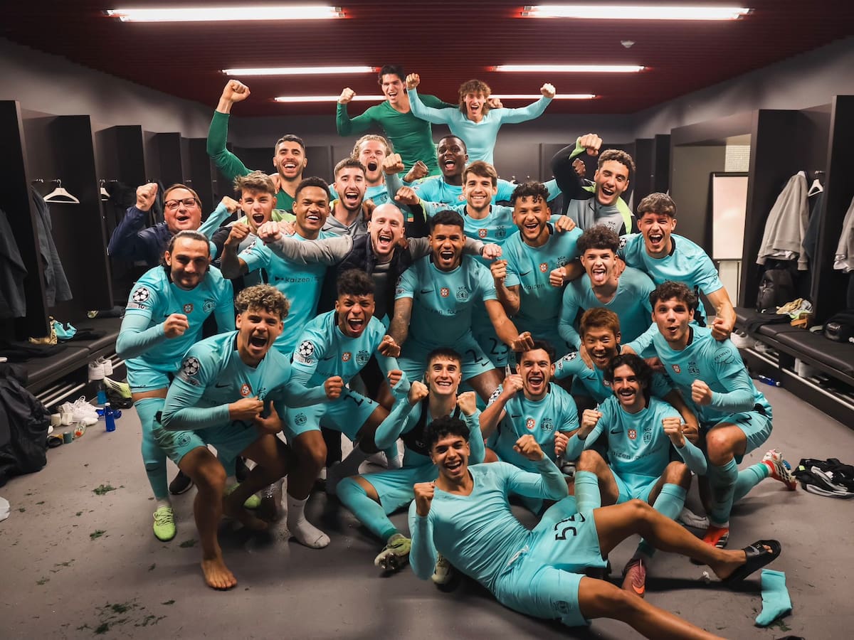 Sporting, con Luis Suárez, remontó en campo del Athletic y clasificó directamente a octavos