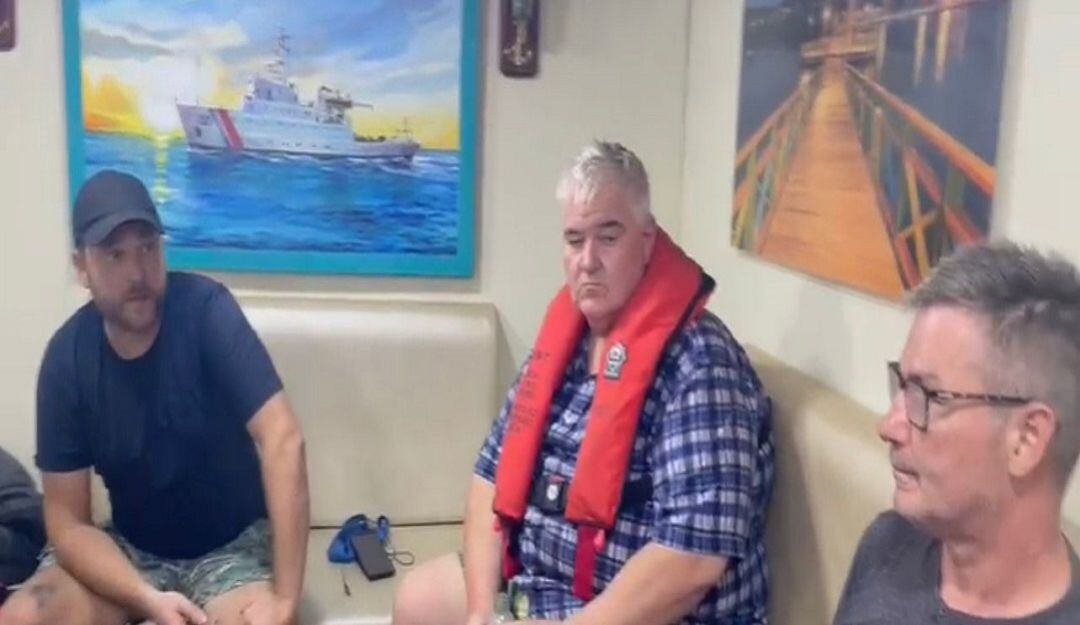 Los extranjeros rescatados en alta mar en La Guajira.