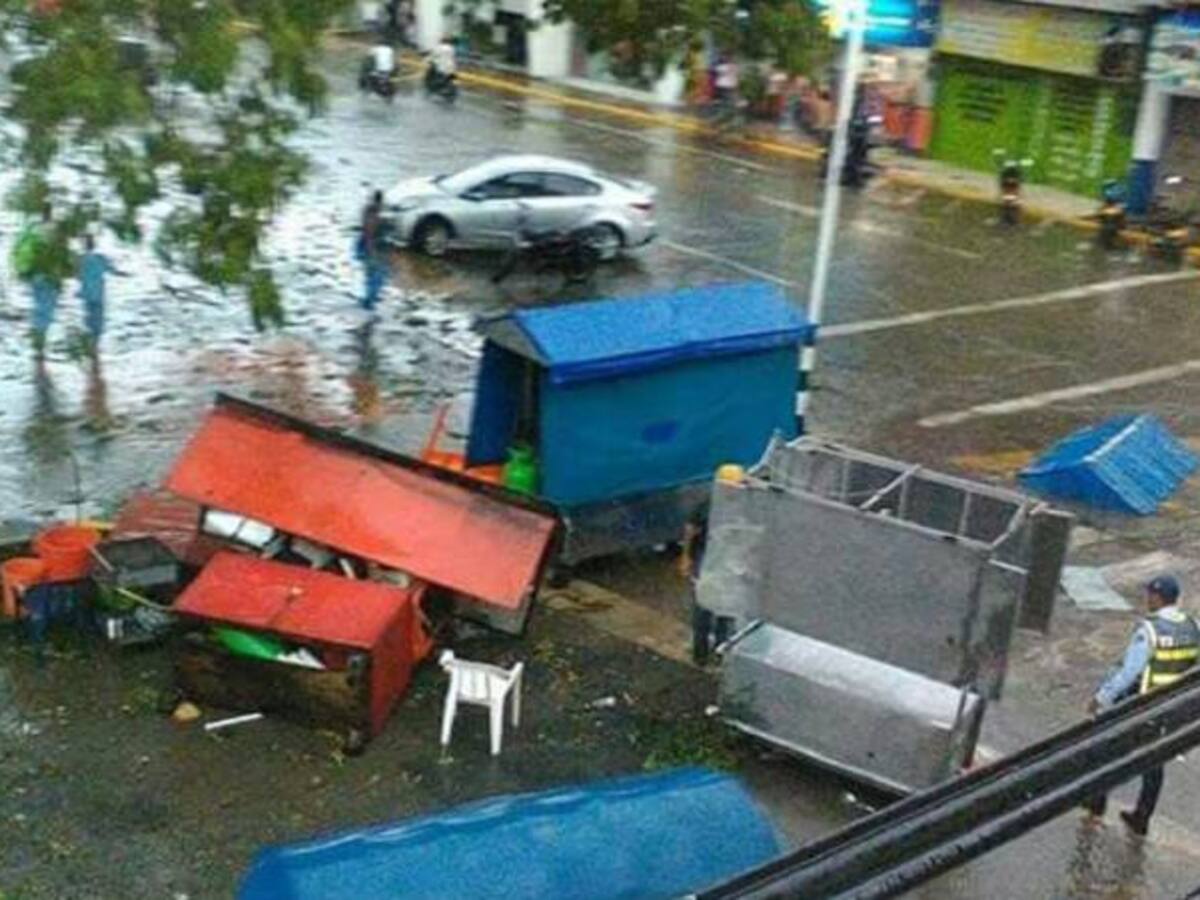 50 casas destechadas por fuerte vendaval en Florida Valle