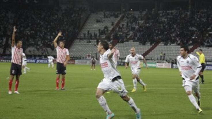 Once Caldas debutó en el Palogrande, frente a Junior, con un triunfo dramático