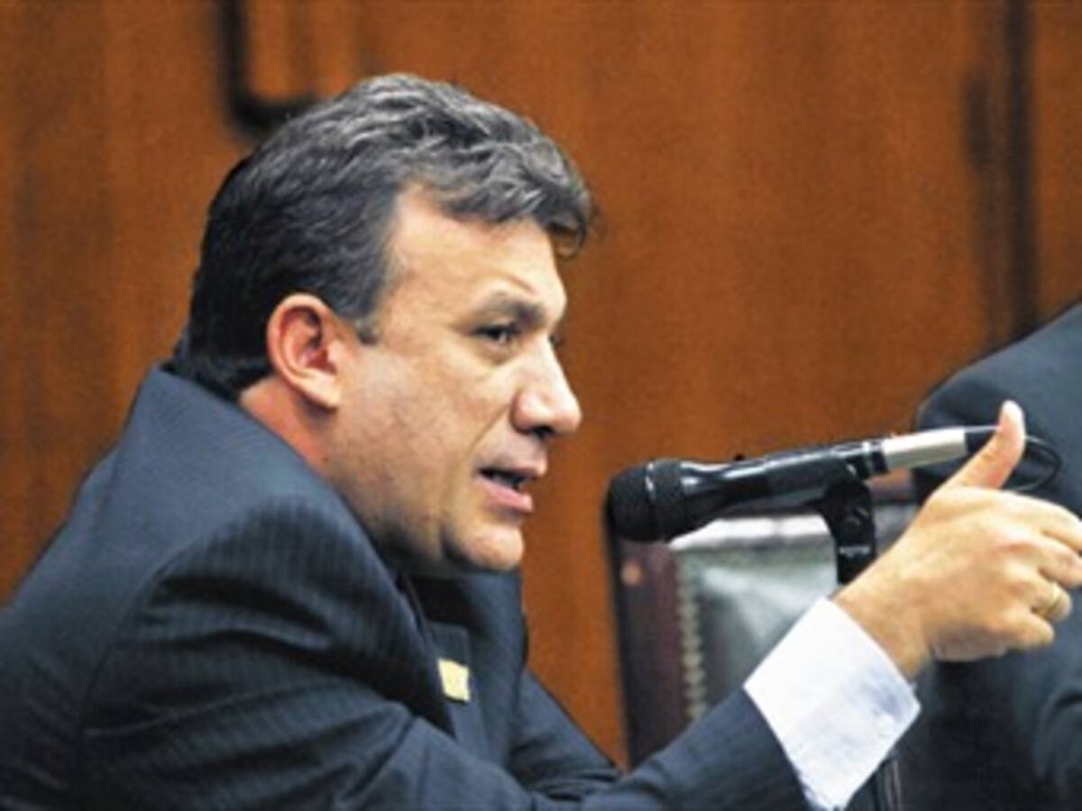 Uribistas esperan que la Corte elija Fiscal de esta terna para no tener que cambiarla