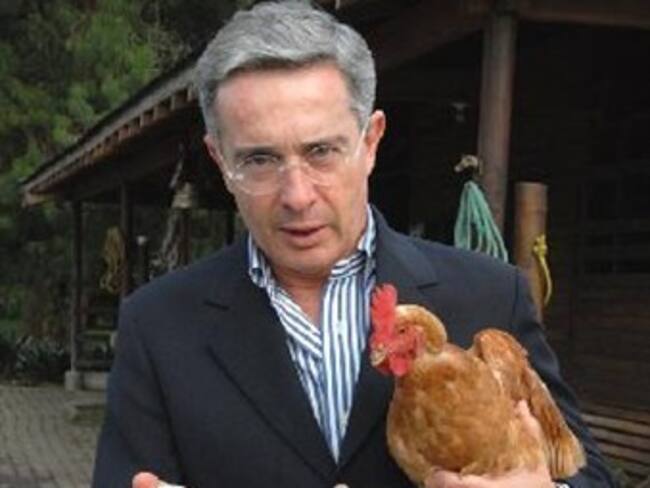 Uribe da su último discurso como jefe de Estado