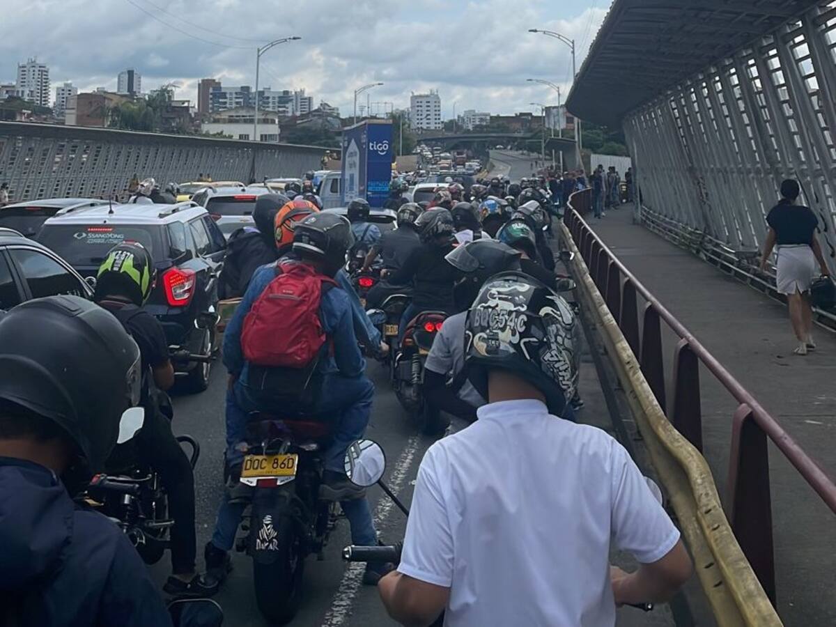 Comerciantes de la carrera 7 en Pereira protestan por obras viales en diciembre