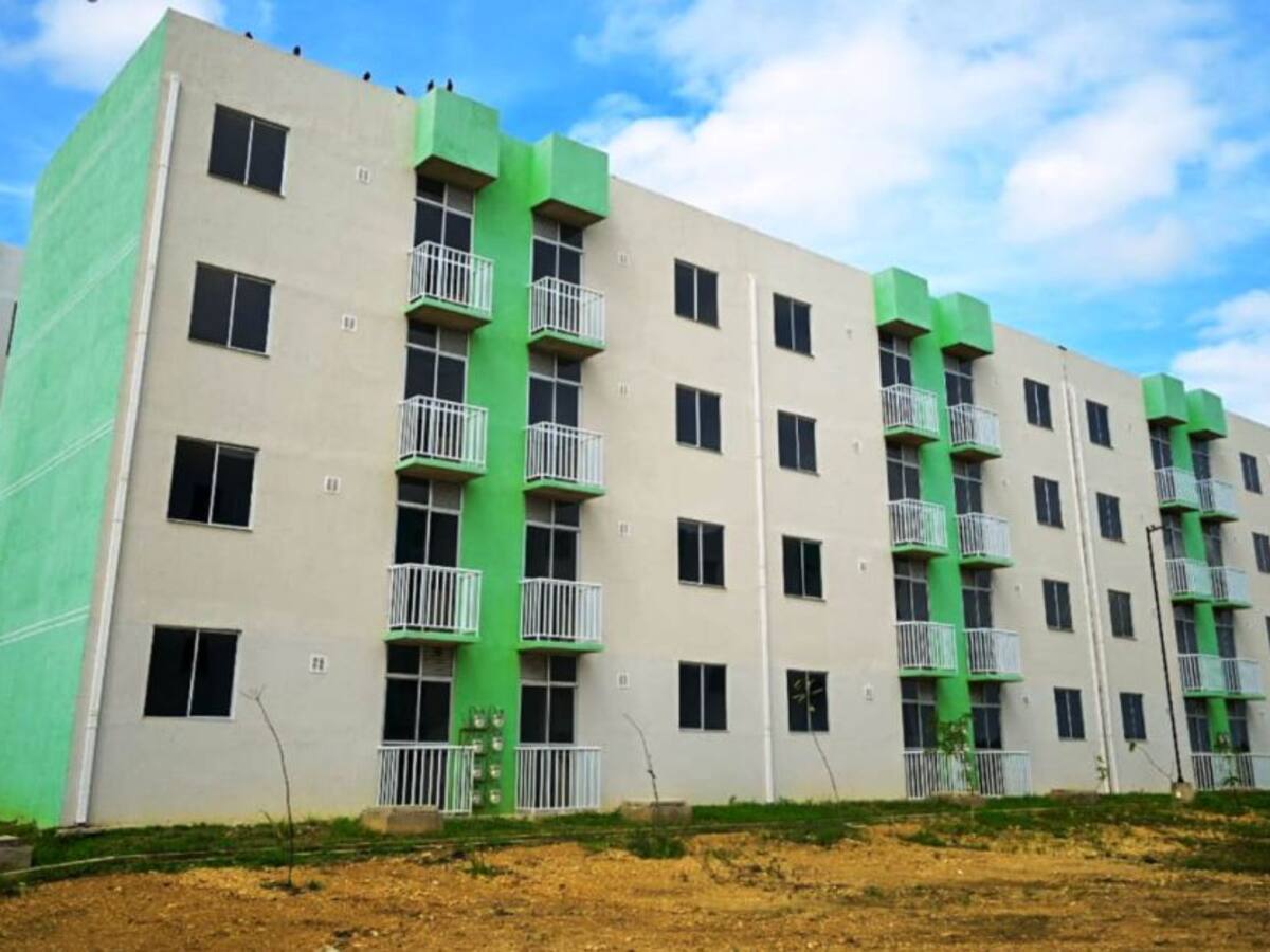 640 familias de Cartagena se convirtieron en propietarias de sus inmuebles