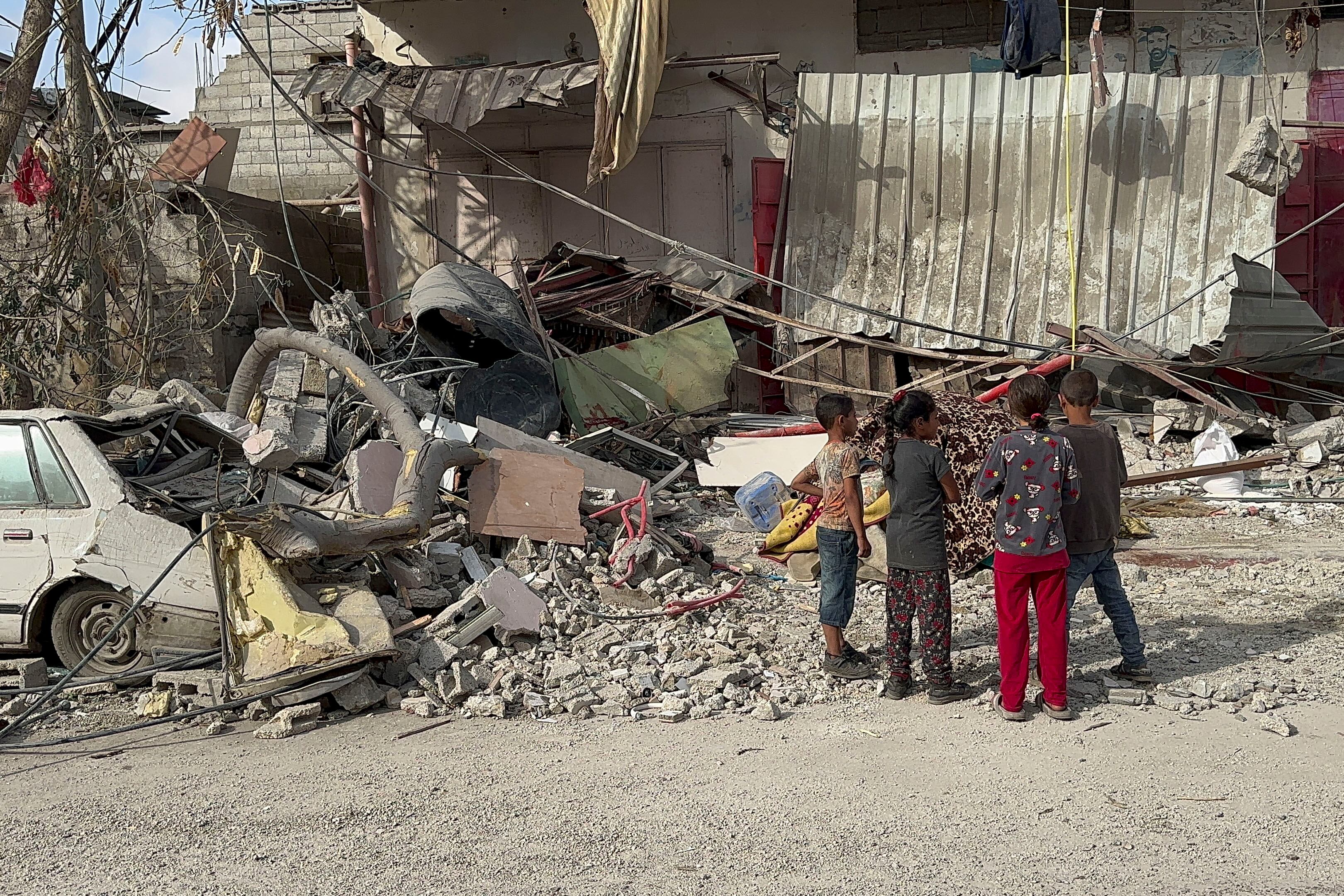 Rafah (Gaza), 29/04/2024.- El Ejército israelí ha matado en las últimas 24 horas a 34 palestinos en la Franja de Gaza, elevando el número de muertos a 34.488. EFE