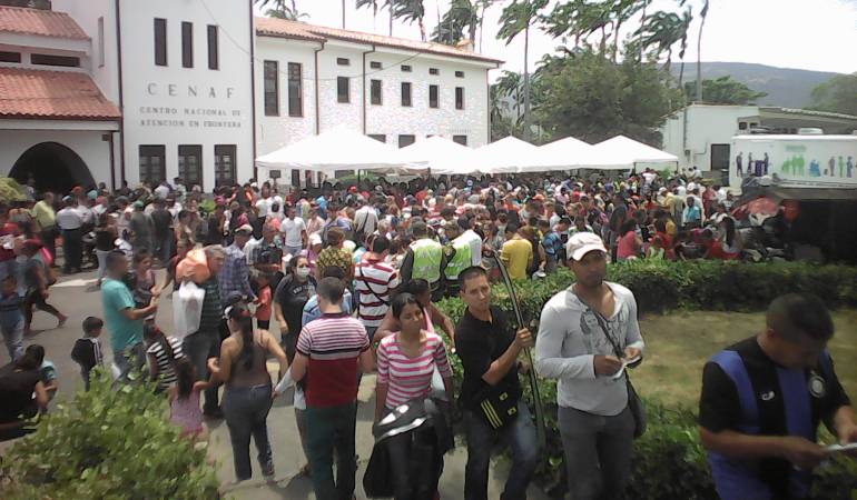 Venezolanos en el Centro de Migración