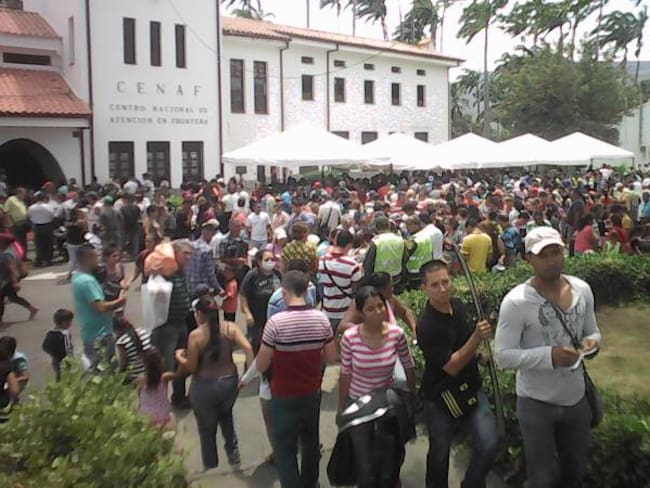 Venezolanos en el Centro de Migración