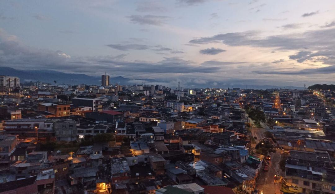 Parte del centro de Armenia, Quindío y sus atardeceres