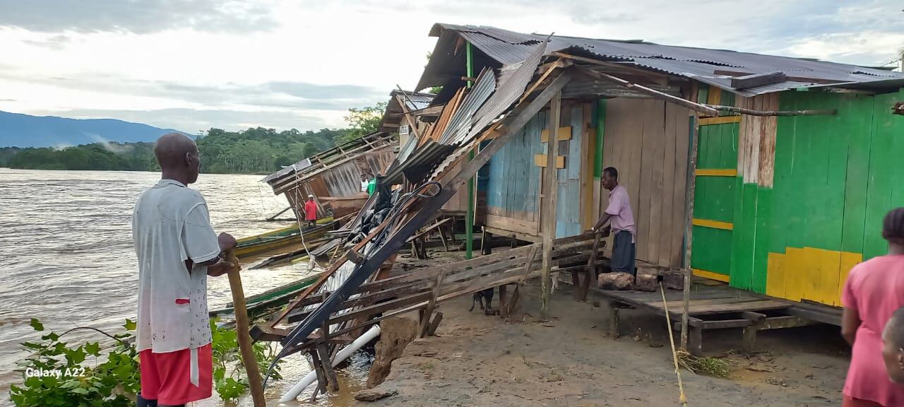 Damnificados Vigía del Fuerte- foto cortesía para Caracol Radio