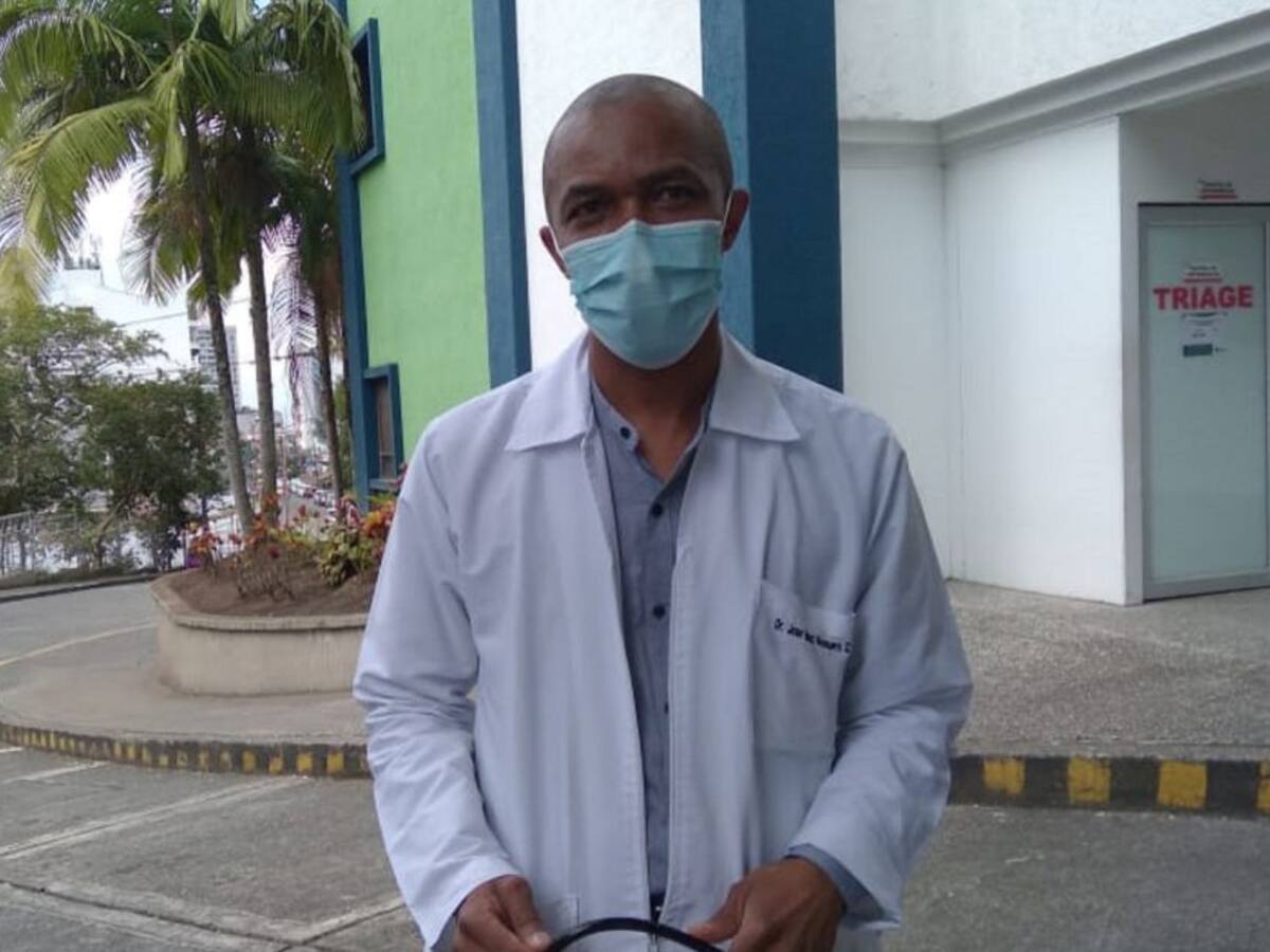 En Armenia insisten en vacunación COVID a un año de la primera aplicación