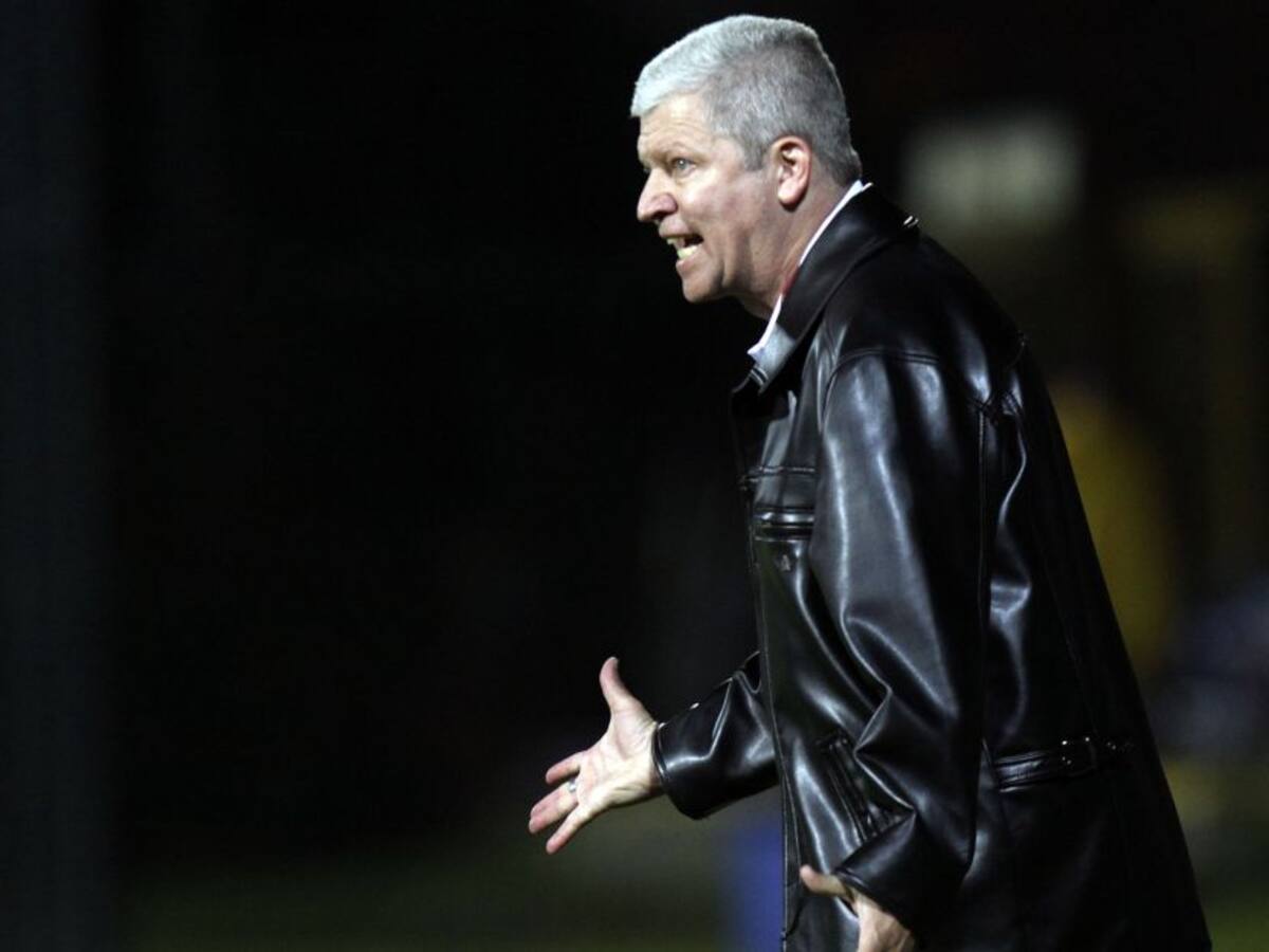 Peluffo: "'Rifle' Andrade tenía que haber estado en esta convocatoria"