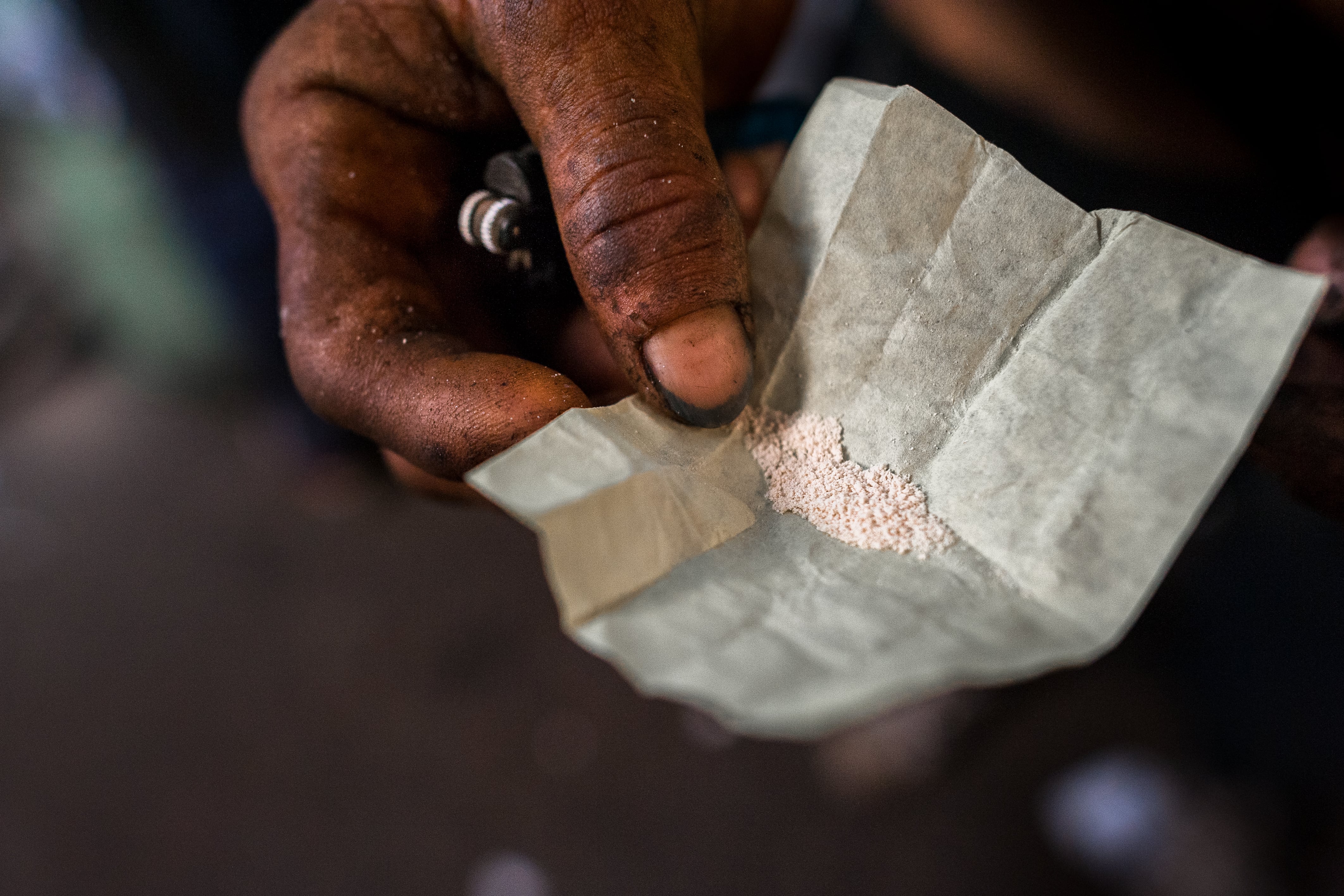 La revista británica hace un panorama sobre cómo Colombia se ha mantenido como el responsable de cerca del 70% de la cocaína vendida a nivel global.
(Foto:    Jan Sochor/Getty Images)