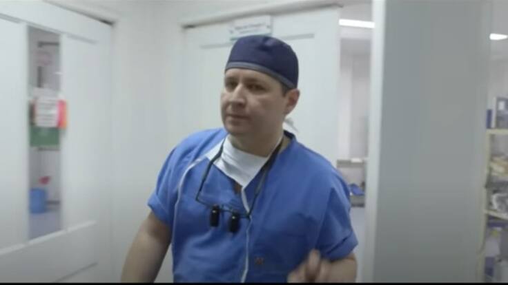 Piden retirar a médico condenado por violencia del vídeo del himno de Santander