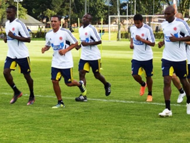 Con 12 jugadores inició trabajos la Selección Colombia